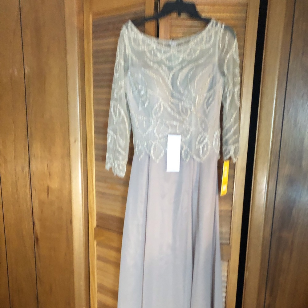 Royal Queen evening gown
